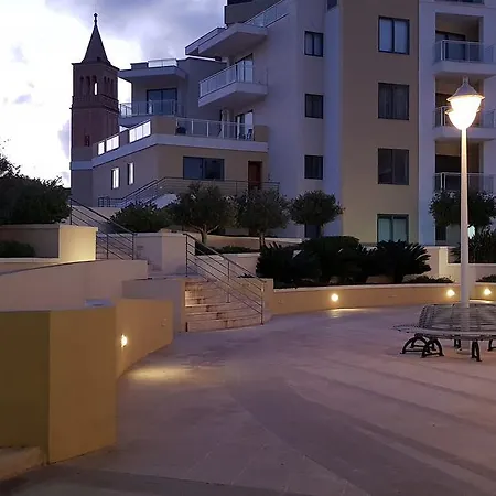 Stylish With Pool * Marsaskala