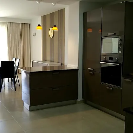 Stylish With Pool Apartman *